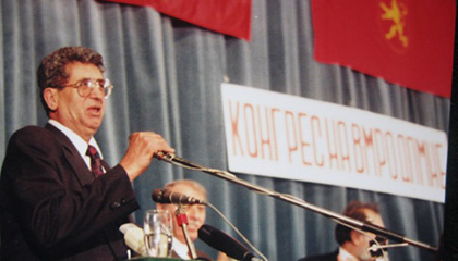 На денешен ден е роден Драган Богдановски- политички дисидент и основач на ВМРО-ДПМНЕ