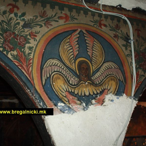 Црквата во село Разловци која гордо бдее над Македонското постоење и самобитност